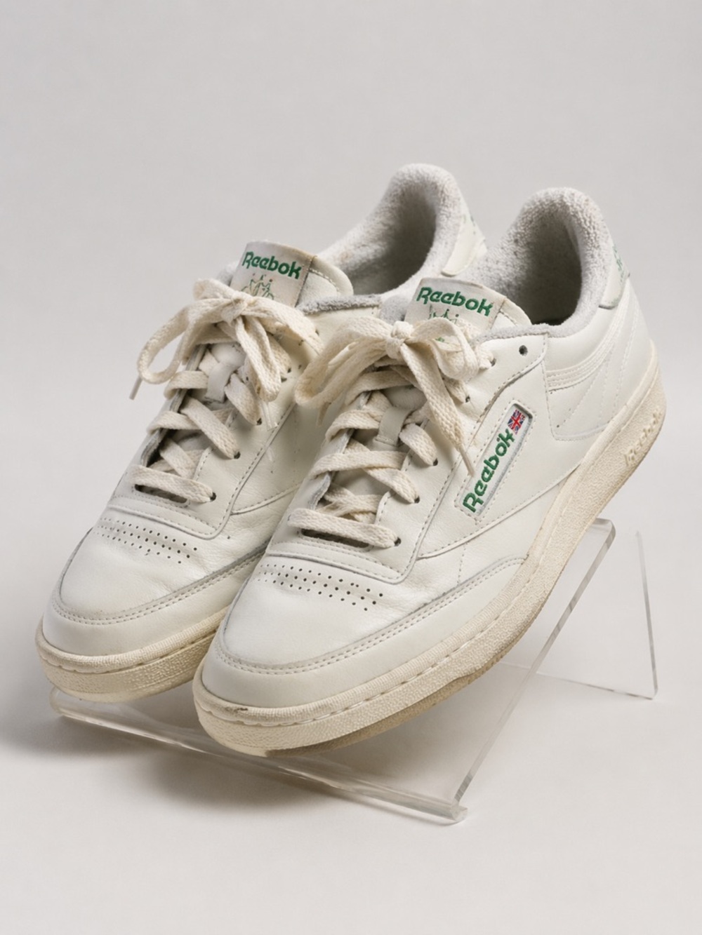 Reebok Classic Club C White Leather Sneakers Women’s Size 7.5 US Vintage Style